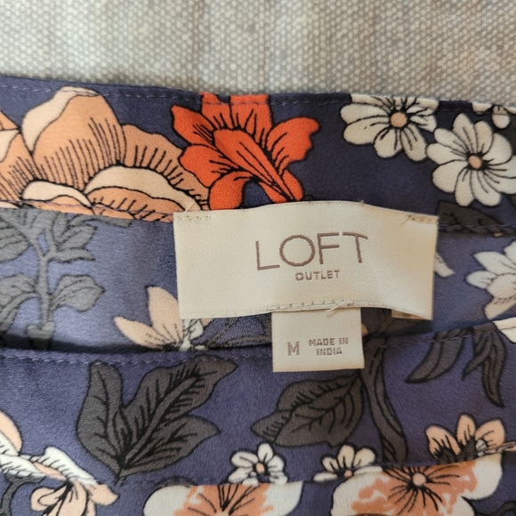 LOFT | Floral Flounce Sleeve- Relaxed Fit Blouse - Picture 3 of 7